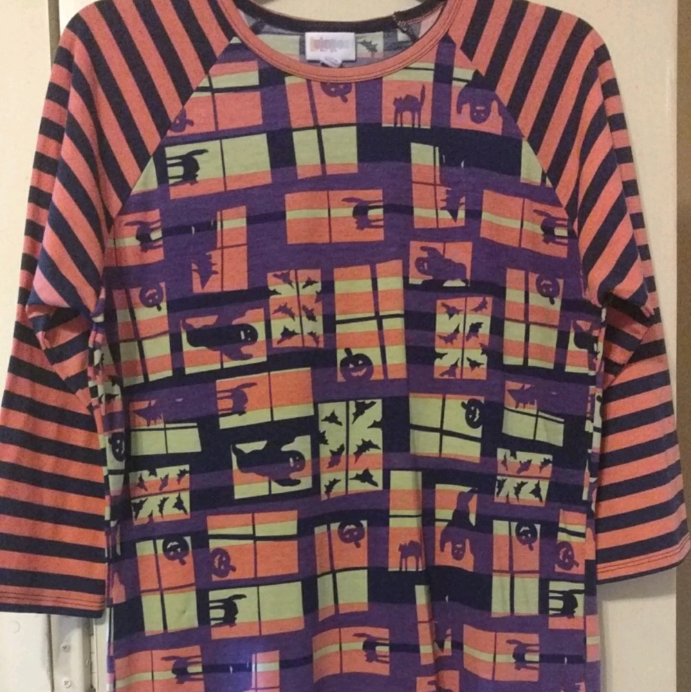 Medium lularoe randy Halloween T worn once